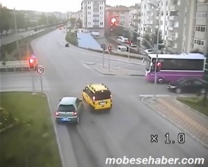 Yalova Mobese Kaza Anları izle